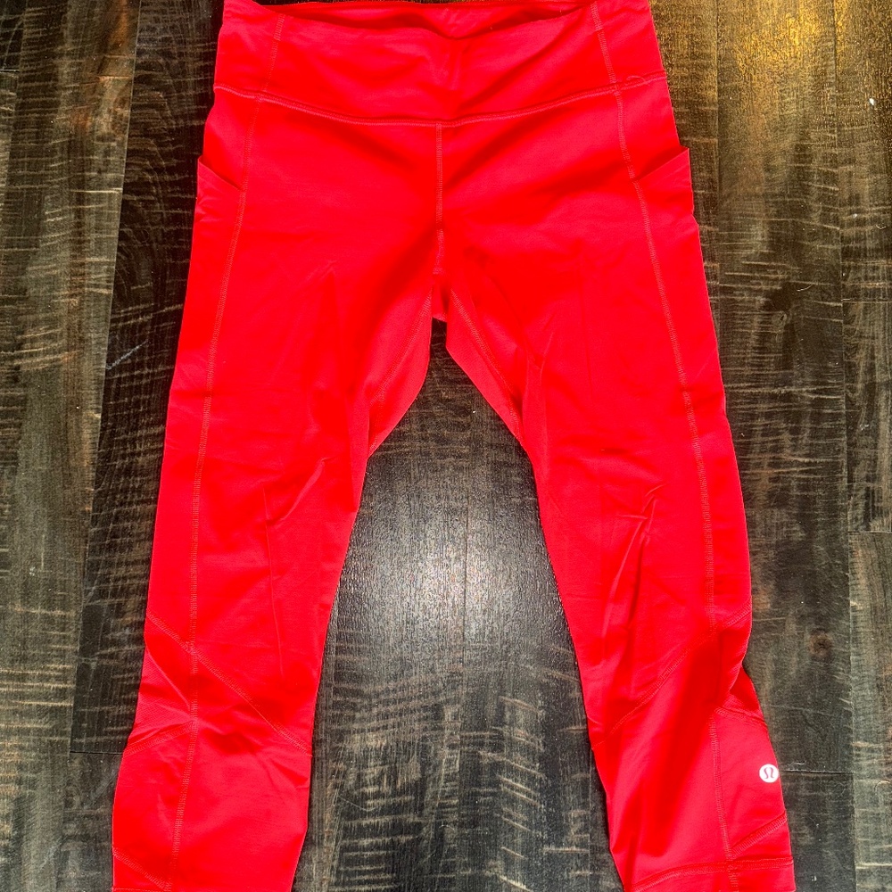 Lulu Lemon Cropped Leggings- Size 8